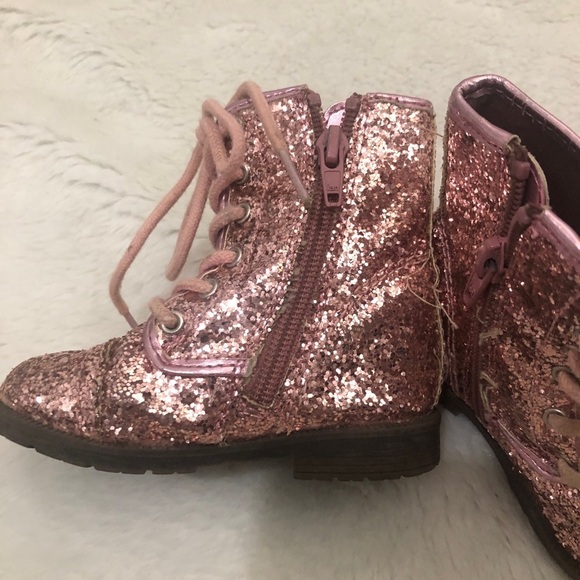 - Little Girls Pink Sparkle Boots. Size 5 - Picture 4 of 5